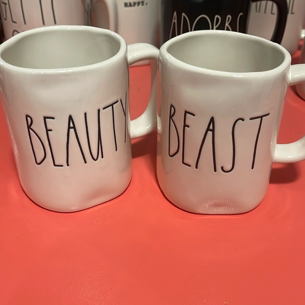 Rae Dunn mugs pair